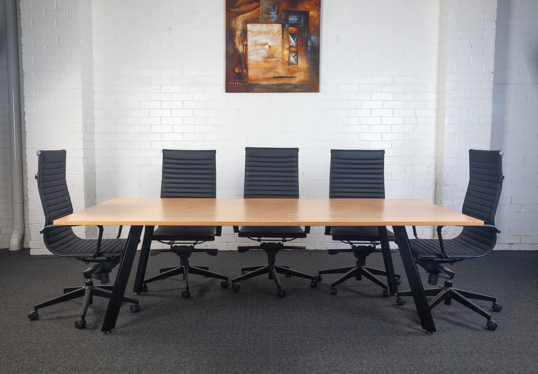 Classic Boardroom Table