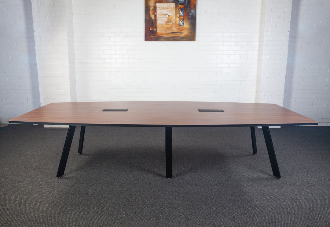 Classic Boardroom Table