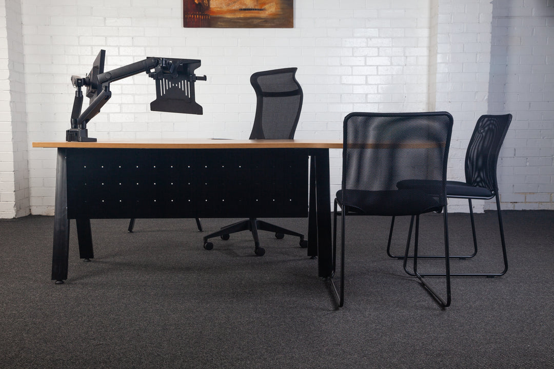 Astro P-End Executive Workstation