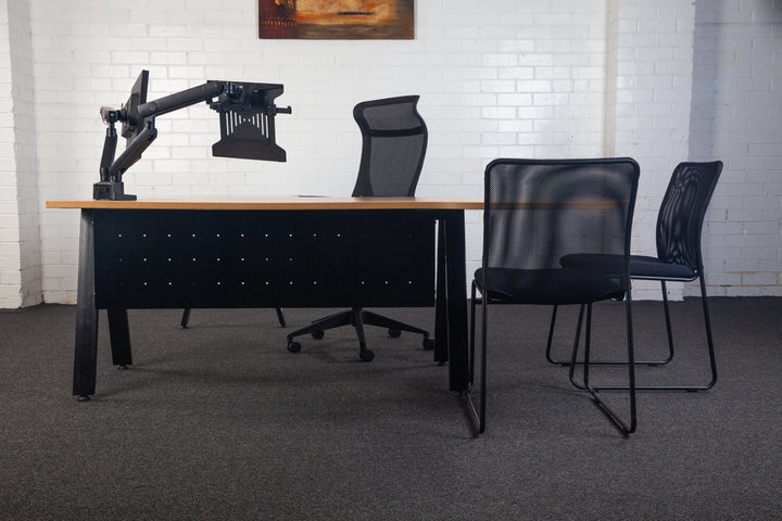 Astro P-End Executive Workstation