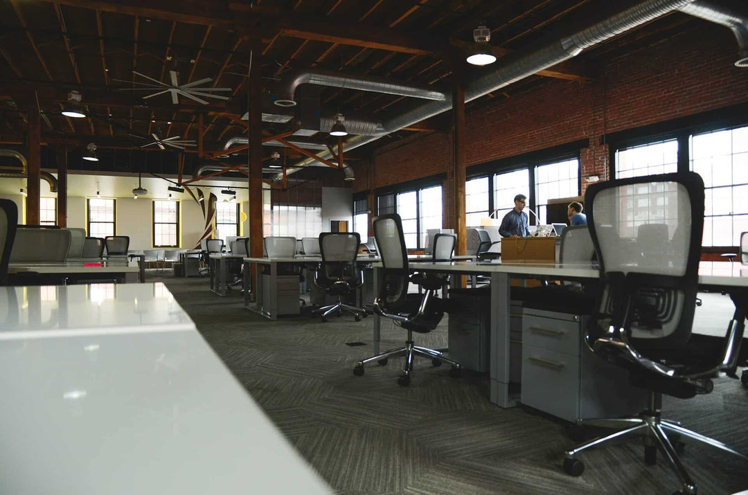 5 Benefits of Buying Office Furniture