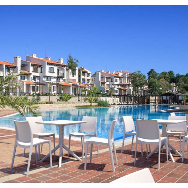 Siesta Sky Table 70/Maya Chair  4 Seat Package - White