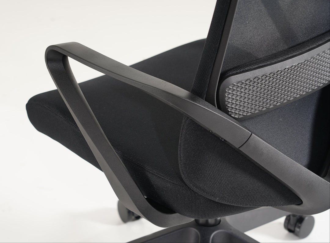 Luna Ergonomic Mesh Gaslift Office Chair Black
