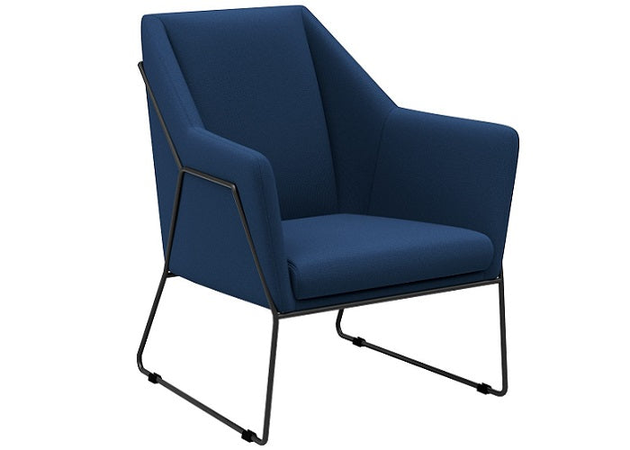 Eadu Chair